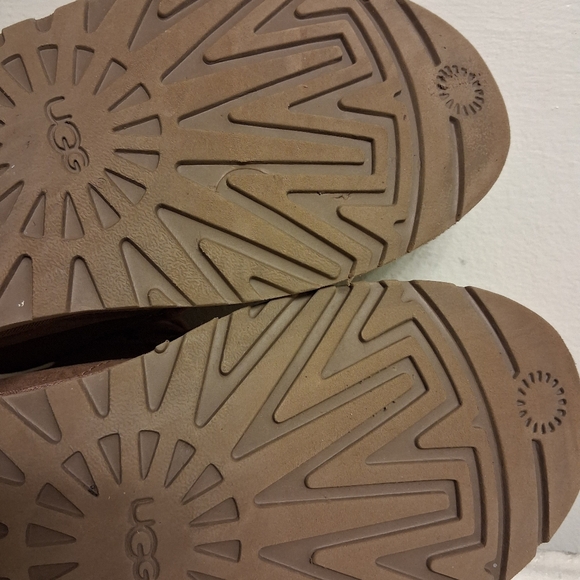 Men's Brown UGG Suede SHEEPSKIN Boots Size 11 - Picture 10 of 16